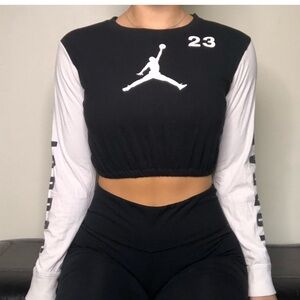Jordan  crop top long sleeves